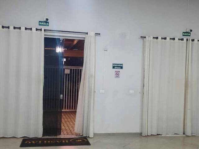 Salão Comercial para Venda em Ourinhos - 4